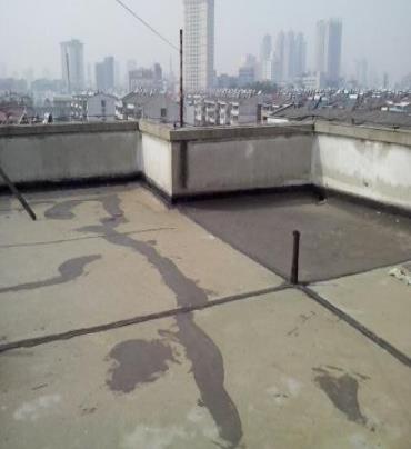 古冶漏水维修 楼顶漏水是什么原因，楼顶漏水维修方法是什么?